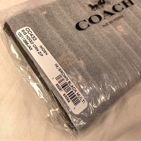 NWT Coach Corner Zip Wristlet In Signature Canvas With Hedgehog Print - Picture 5 of 10